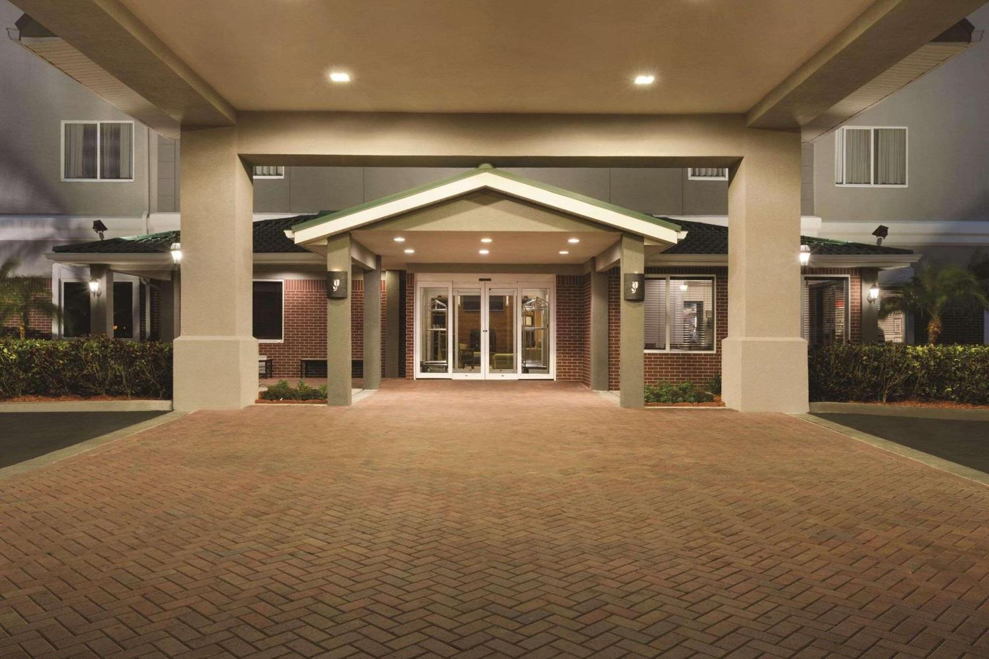 Country Inn & Suites By Radisson, St Petersburg - Clearwater, Fl Pinellas Park Exterior photo